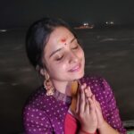 Chandana Ananthakrishna Instagram - ಗಂಗೇ ಚ ಯಮುನೇ ಚೈವ ಗೋದಾವರಿ ಸರಸ್ವತಿ ನರ್ಮದೇ ಸಿಂಧು ಕಾವೇರಿ ಜಲೇಸ್ಮಿನ್ ಸನ್ನಿಧಿಮ್ ಕುರು ! A true divinity 🙏🏻 PC : @kiranamanjunath thanks annooo