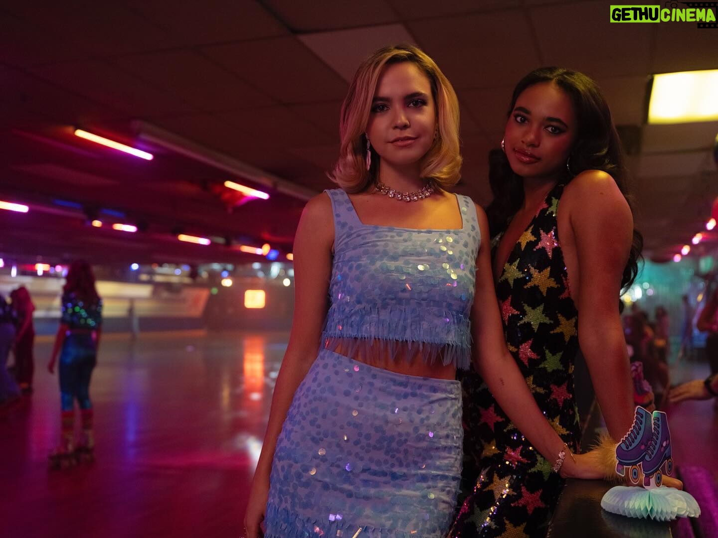 Chandler Kinney Instagram - let the good times roll πΌπΊπ»πͺ© π₯³ ep 203 of #PLLSummerSchool OUT NOW!!!!!
