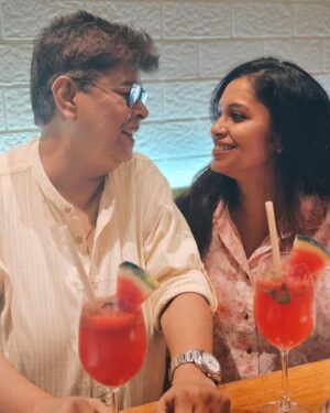 Chandrayee Ghosh Instagram - I can be anything I want to .. with my 'everythings ' !! 🤗😘❤️ Blessed to have you all in my life ! 💫
.
.
.
.
.
#withmyeverythings #friendsforlife #blessed #lotsoflove #instagram #potd #instafit #carouselpost #chandreyeeghosh #official_chandreyee_ghosh 
[With my everything, friends for life, lots of love, friends outing, lots of fun , chandreyee ghosh ]