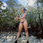 Chanel Terrero Instagram - Finalizando el año con mucha AGUA bbs para empezar el 24 más mojaítaaaaa 🌊 12/01/24 Q fort✨