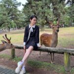Chanidapa Pongsilpipat Instagram - ภาพที่มีเสียง 🦌~ เลื่อนรูปถัดไป #narapark #naradeer #naradeerpark #nara #japan #ChaniInAsia #FlatFF0634 #gucci