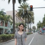 Chanidapa Pongsilpipat Instagram - Check-in 📍LA 🇺🇸🌴 #beverlyhills #losangeles #california #USA #ChaniInUSA #RicohGRIII #hermes #balenciaga #katespace