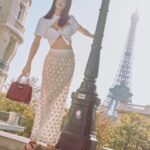 Chantalle Ng Instagram - BONJOUR FROM PARIS! Thank you for having me on your cover @nuyousingapore @terencewhatever ❤️ Photo @chuck.reyes Styling @donsonc Hair and Makeup @kimxbby__   Wearing @longchamp Text 王莉雁 Managed by @the_celebrityagency @ashleymjchen @jacindahoon