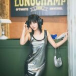 Chantalle Ng Instagram – Back to school 📖 

@longchamp #LongchampSS24 #LongchampUniversity