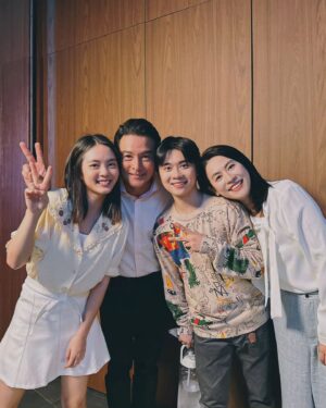 Chantalle Ng Instagram - KILL SERA SERA is out now! I play Sera, and it was an absolute delight working with this family! 🥰 

This show is about a teen-girl murder case that unveils the complexities of human nature.
The mom will risk everything to find the killer, but at what cost?

谁杀了她？上线了！

#KillSeraSera #谁杀了她 #augustpictures #堂堂映画 #mewatch #mediacorp #KKTV