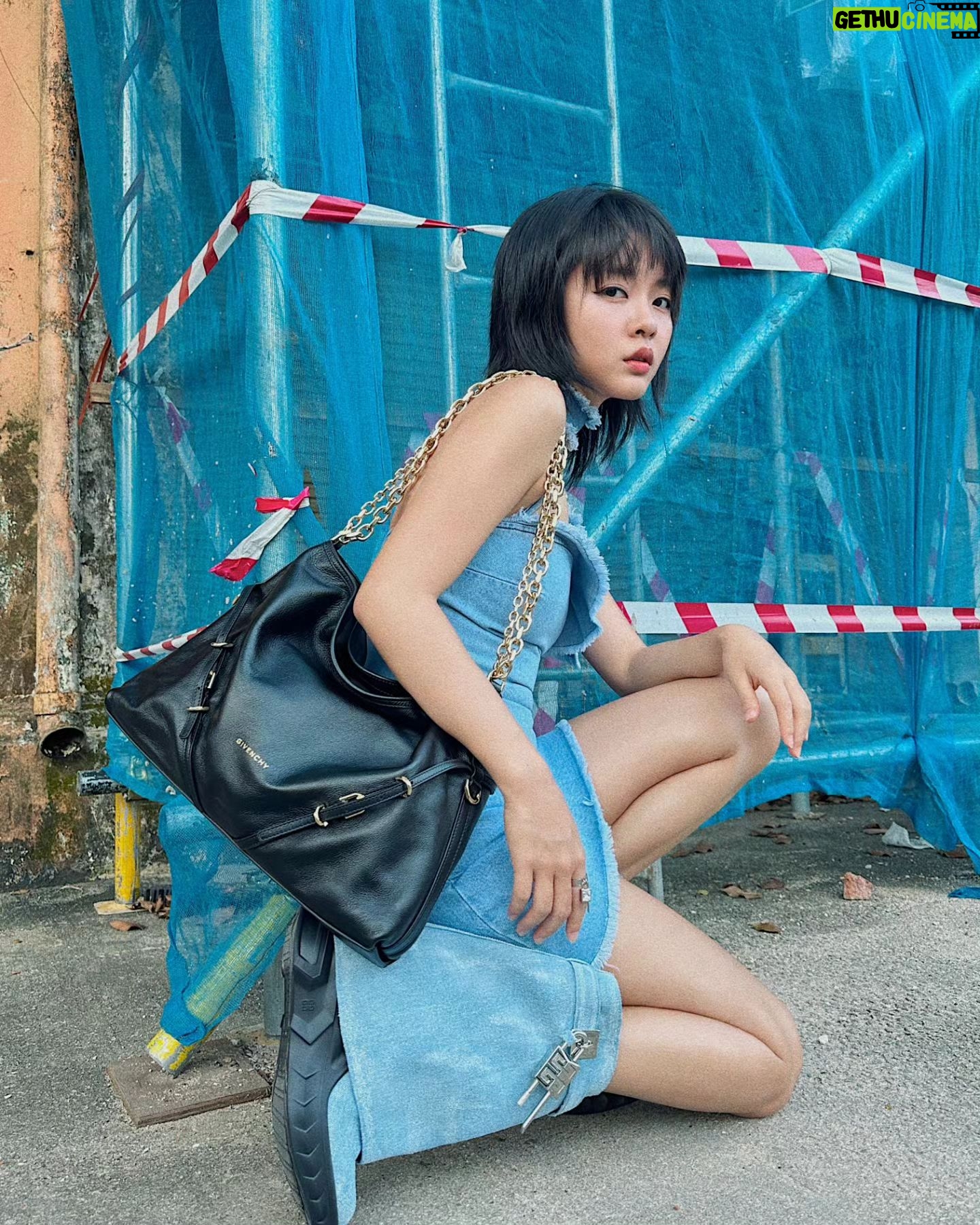 Chantalle Ng Instagram - My heart is made of black leather & denim 🖤