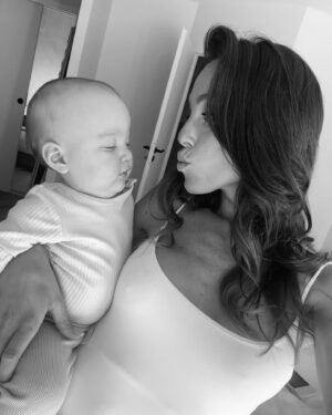 Charlène Le Mer Instagram - Petit résumé de ce long « weekend » 🤍