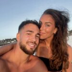 Charlène Le Mer Instagram – 7 mars 2014 – 7 mars 2024 

« Ça fait 10 ans que t’es passé devant mes yeux
10 ans que j’me dis que, c’est ce qui m’est arrivé de mieux » 🫶🏻

Si fière de nous, de notre histoire et de ce qu’on a construit… hâte de devenir ta femme et de vieillir à tes côtés… je t’aime 🤍