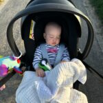 Charlène Le Mer Instagram - Bonheur 🤍 1- Des enfants heureux dans leur nouvelle salle de bain ( une petite tête d’amour ) 2- Ma beauté qui grandit beaucoup trop vite 3- Ma tornade 4- Eux 🥹 5- La campagne c’est fatiguant 💤 6- L’amour est dans le champ