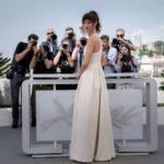 Charlbi Dean Instagram - Im late to post but I’m still taking everything in ☺️ I also had no idea what photocall was but I do now hehe thank you @dior @diorbeauty thank you @festivaldecannes