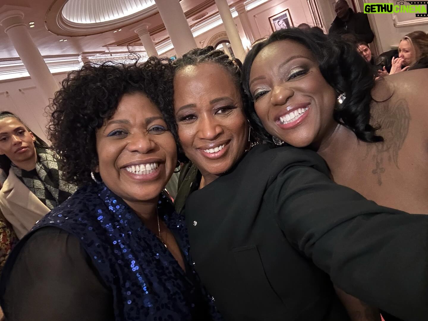 Charlene White - 5.7K Likes - Let’s talk about female friendship for a hot sec.
Arrived at @thelondonpalladium and saw @1judilove’s face on all the posters and cried… walked in and saw the sell-out crowd and shed a tear, saw my friend take to the stage as *THE FIRST* Black British Female comedian to headline the London Palladium, and my heart just burst with pride.
The gang @angellicabell @brendaedwardsglobal @shaks_orig @tanisha.arts_ was there to cheer her on, scream her name, and get belly ache from all the jokes.
That old adage that women don’t support women? It’s trash.
Get yourself a good girl-gang and you can take over the world.
My friend smashed it, and I’ll be floating on that cloud of awe and pride for quite some time. Love ya Judes xx