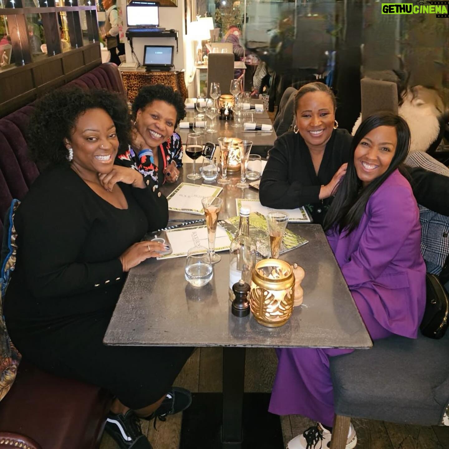 Charlene White - 7.1K Likes - Vibes. Friendship. Bad Behaviour. Banter. Sisterhood. Family.
(and a member of the public mixing us up 👀)
@1judilove
@brendaedwardsglobal
@angellicabell