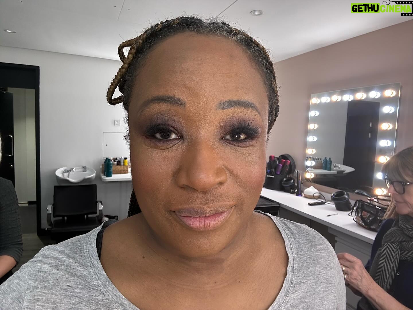 Charlene White - 13.6K Likes - Before the “ewww what’s wrong with her eyes!!” messages start flooding my inbox after @loosewomen , I’ve had an allergic reaction to something (and have had for months now) but it’s pretty bad this morning 😩. Could barely open my eyes at 3am.
But huge thank-you to Loose make-up’s @francescajordan for doing a stellar camouflage job and covering it up. And yes I know putting make-up on won’t help the situation, but it was too late to not come into work. Such is life.
Anyway, 👉🏾 swipe to see what Fran’s magic hands achieved. Very grateful ❤️.
(and yes, I’m booked in with a specialist this week… finally!)