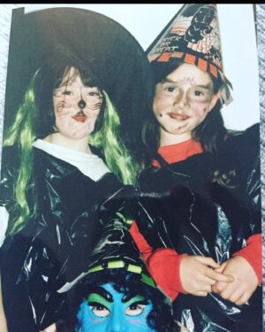 Charlie Murphy Instagram - 🗣Happy Halloween Kids.... and yes that’s me & my cousins wearing the obligatory bin bags, paper hats & coal for face dirt/unibrow. What am I? Who knows. Oh Ireland, cutting edge stuff. 🤷🏻‍♀️👻🎃