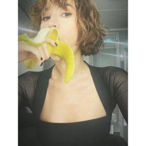 Charlie Murphy Instagram - France really does have the best food. #Day50 #Damage #OnLocation #LastDay #WrapDay #SoLongMarseille #TrailerLife #DontMindTheLoo 🇫🇷 🍌