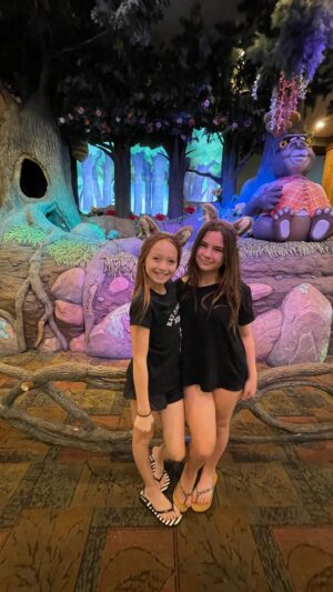 Charlie Townsend Instagram - The water was calling… #waterpark @greatwolflodge #summerfun #lexirabe #charlierosetownsend #greatwolflodge #bestiesforlife @charlierosetownsend @lexi_rabe