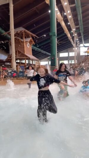 Charlie Townsend Instagram - When you hear the howl! 🐾🌊 | @greatwolflodge @lexi_rabe @theaylaraeneal 
•
•
•
•
#greatwolflodge #greatwolf #water #fun #trend #greatwolflodgefun #bff #silly #besties #trending #trendingreels #greatwolflodgefuntime