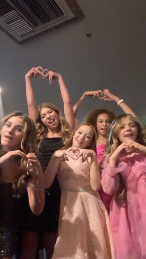 Charlie Townsend Instagram - Loved hanging out with @therocksquad_ at the @stepasidethemovie premier! 🤍✨

@anissienna 
@giaflip10 
@nayeli_lo_vera 
@fayeknightly_ 
@therocksquad_ 

#dance #trending #lover #loverdance #taylorswift #taylorswiftdance #rocksquad #dancing #trend #trendingreels #friends #fun #movie #moviepremiere