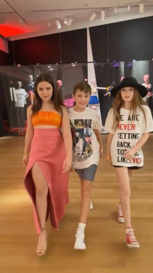 Charlie Townsend Instagram - More from fashion week coming, but some other things we did in #newyork @taylorswift #popup #swifty with #besties @charlierosetownsend @lexi_rabe and @gordonhenryofficial thx @jessicarabephoto for making my orange and pink #grammy look #silly fun #red #1989 what #era are you?