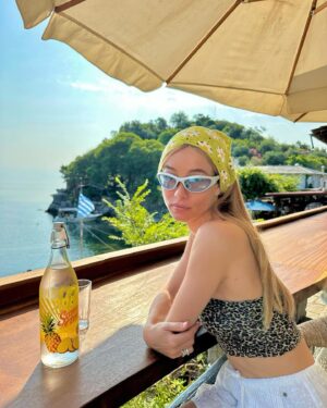 Charlotte Vega Instagram - Living la vida Greek