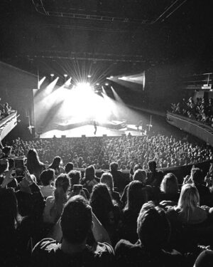 Charlotte Cardin Instagram - Je suis sans mots :’) merci Paris