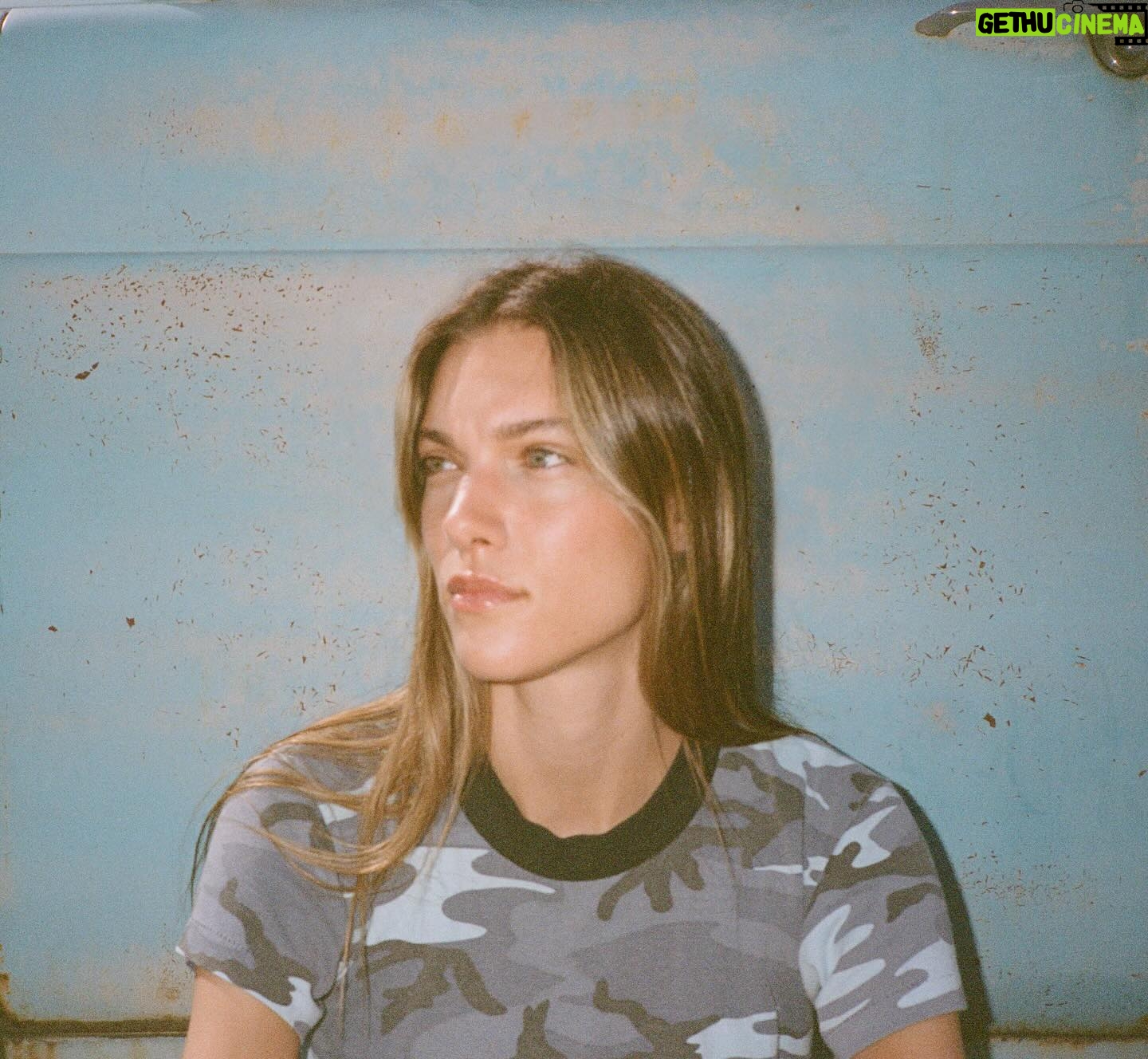 Charlotte Cardin Instagram - Out of the blue, I knew
