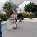 Charlotte Le Bon Instagram – Cannes étincelant ✨ Grâce à mon @celinesallette magique et son NIKI en 🔥 de joie
Si hâte à la suite ❤️‍🔥