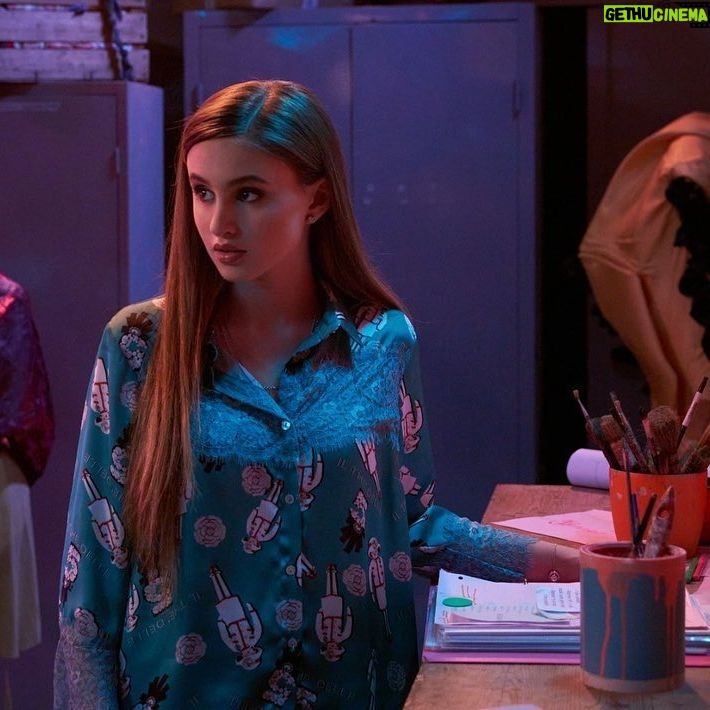 Charlotte M. Instagram - Dal 1 ° giugno “Charlotte M. Il Film: Flamingo Party” sarà disponibile su NETFLIX 🩷#flamingoparty #netflixit @netflixit
