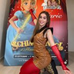 Charlotte M. Instagram - Vi aspetto il 31 ottobre per l’anteprima de #loschiaccianocieilflautomagico !!❤️per avere il biglietto il 30 ottobre solamente i primi 70 che riusciranno a arrivare nella biglietteria del Notorious Cinemas Centro Sarca a Milano lo avranno!❤️E nello stesso cinema il 31 vedremo il film insieme…altrimenti dal 3 NOVEMBRE #SoloAlCinema !! P.S. venite con i costumi di Halloween 🎃 Super grata di tutto ciò!!!😍