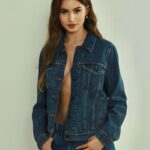 Charlotte M. Instagram - In my comfy jeans