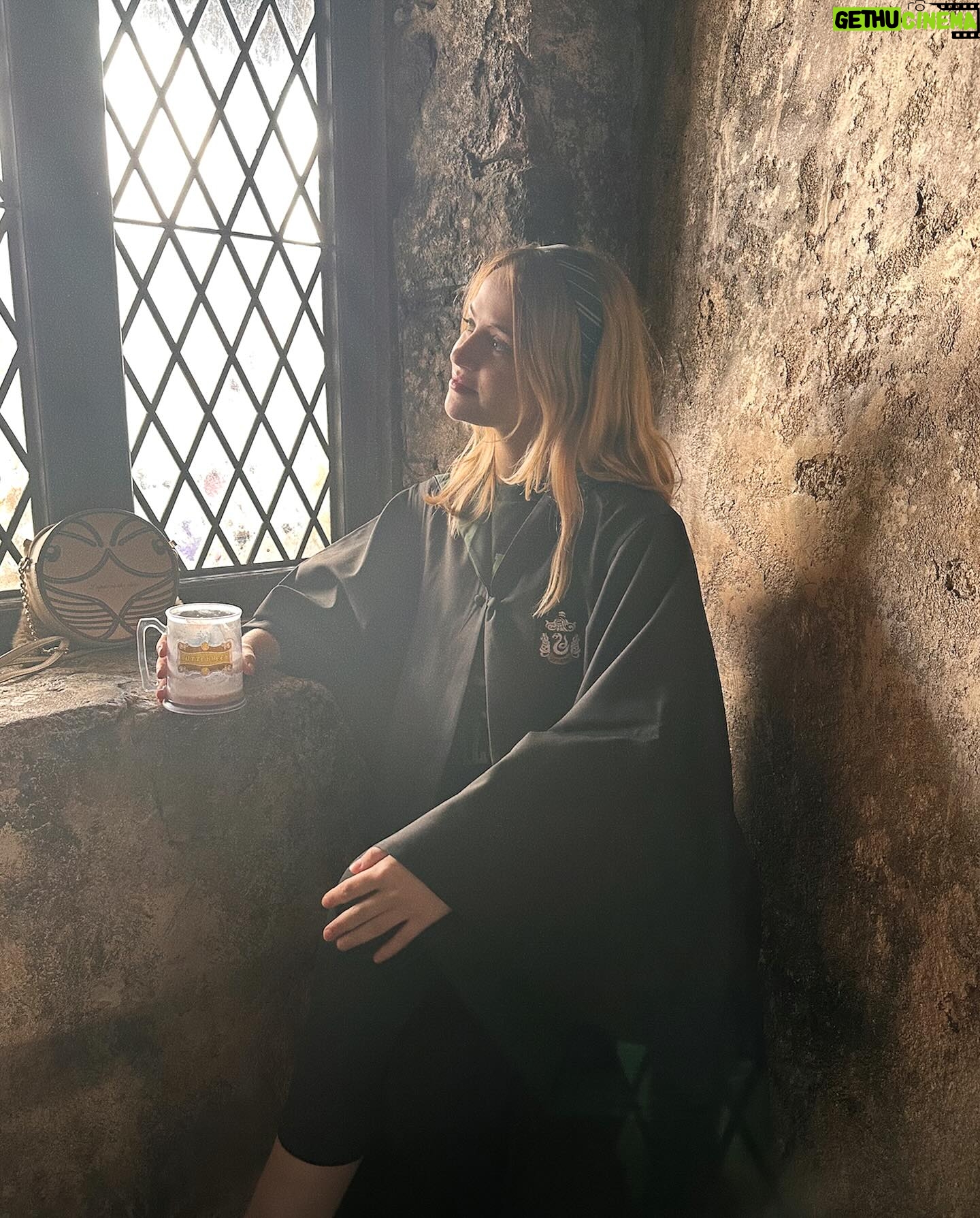 Charlotte McKee Instagram - For anyone wondering where I’ve been, I’ve enrolled at Hogwarts. 🧙🏼♀️🪄⚡️