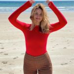 Charlotte McKee Instagram – Hoppy Easter! ♥️🌊🐇