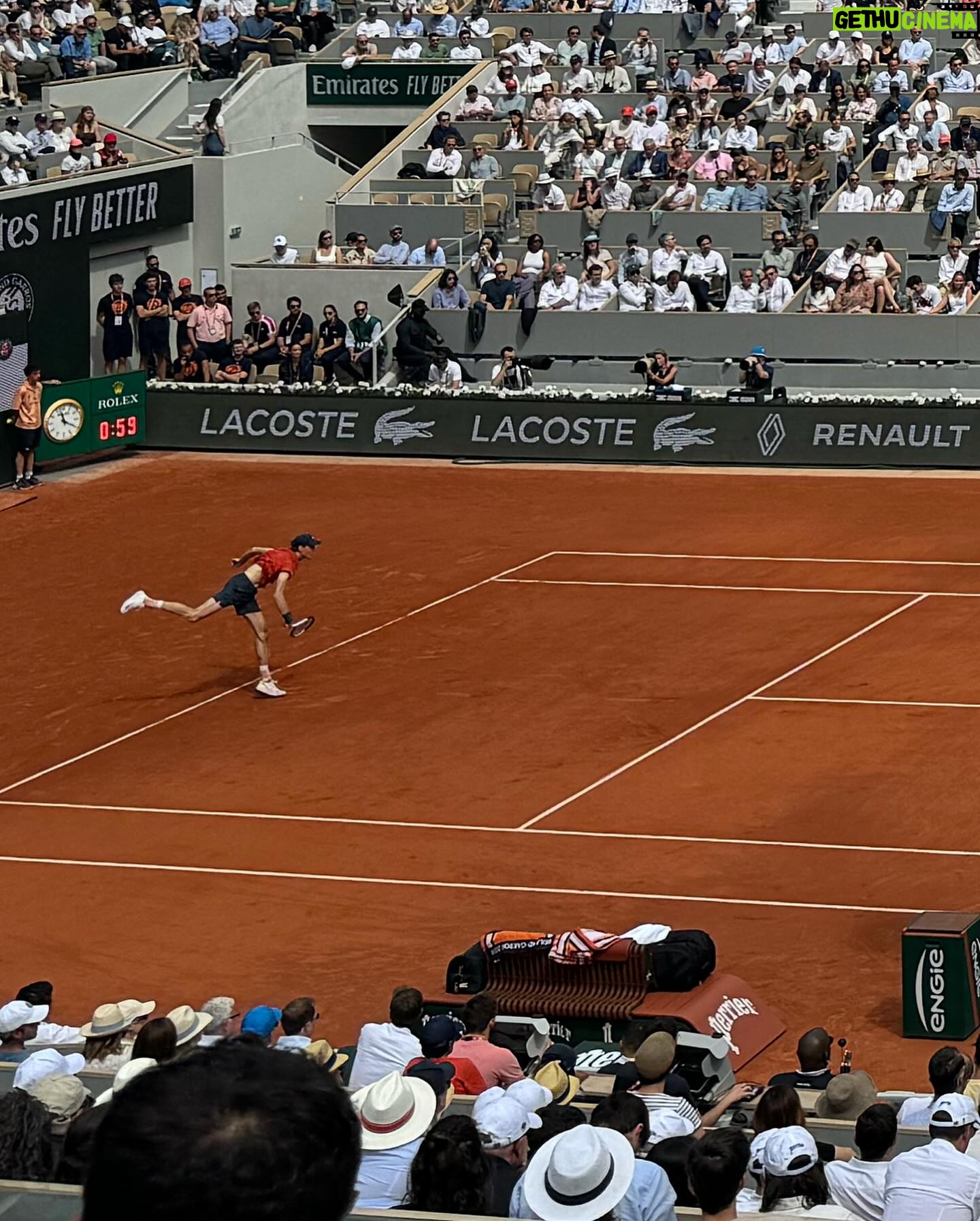 Charlotte Perrelli Instagram - Another Lovely day at @rolandgarros in Paris #tennis #daysession @andersjensen18
