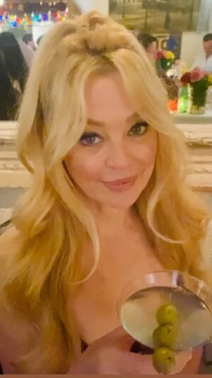 Charlotte Ross Instagram - I guess I’m a martini girl… 😊🍸 What are you? 

#martini