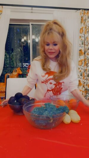 Charo Instagram - Hola  Amigos I want to Share With You How to Lost your Baby Fat. Before The Holydays Celebrations . Work For Me . I Hope That Work For You . I Love You All . Besos . #charo #cuchicuchi #veggies #cooking #holiday #happyholidays #christmas #season #happy #vegan #healthyfood #healthylifestyle #food #style #fiesta #cute #santa #love #fyp #foryou #foryoupage #FelizNavidad