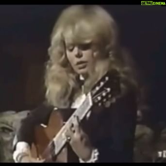 Charo - 7.5K Likes - Hola Amigos I want to Share with You this Flamenco Solo that every time l play it Make me fell Happy and
Close To You I Hope You Like It . I Love You All Besos . #charo #cuchicuchi #music #love #solo #guitarist #guitar #musica #musician #flamenco #fyp #foryou #foryoupage