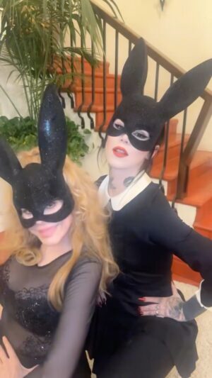 Charo Instagram - Just another casual day at @officialcharo ‘s! 👯‍♀️ Sending everyone so much love today! 🖤