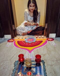 Actress Charvi Saraf HD Instagram Photos and Wallpapers September 2021