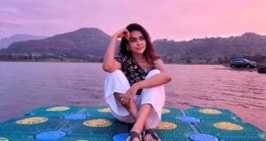 Charvi Saraf Instagram - Wo kehte hai na, 
zindagi me kuch na kuch toh chootega hi, toh Jahan hai vahi ka maza lete hai....
#nofilter #sunset #peace #mountains