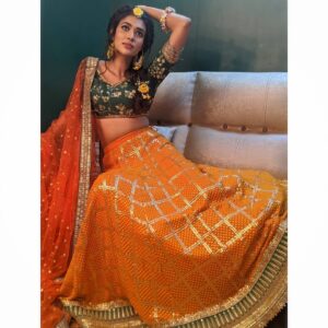Charvi Saraf Instagram - मोरा पिया.... ओ ओ!!!! 😊
.
.
#kasautiizindagiikay #starplus #mehendi
