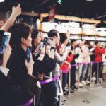 Cheer Chen Instagram - 你攢了好久的錢，第一時間搶票，說服了父母，安排工作的假期，好不容易找到留宿的地方，或是速食店的一角，轉了飛機，坐了這麼久的火車，來看演唱會，來參加一場簽名會。﻿ ﻿ 在漏夜排隊後，見到我第一句話你說：喜歡你很久了，謝謝你。之後轉頭對工作人員說：謝謝你們辛苦了。﻿ ﻿ 何德何能擁有這樣的你。你的溫柔，我謹記著，我也要在生活中像你一樣這樣溫柔以待，對待我認為值得的人。﻿ ﻿