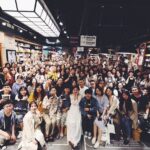 Cheer Chen Instagram - 你攢了好久的錢，第一時間搶票，說服了父母，安排工作的假期，好不容易找到留宿的地方，或是速食店的一角，轉了飛機，坐了這麼久的火車，來看演唱會，來參加一場簽名會。﻿ ﻿ 在漏夜排隊後，見到我第一句話你說：喜歡你很久了，謝謝你。之後轉頭對工作人員說：謝謝你們辛苦了。﻿ ﻿ 何德何能擁有這樣的你。你的溫柔，我謹記著，我也要在生活中像你一樣這樣溫柔以待，對待我認為值得的人。﻿ ﻿