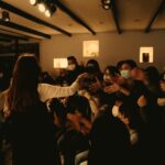 Cheer Chen Instagram - 總有一群神經病，如同擁有夏季的各種面向。﻿ ﻿ 可甜可鹹亦莊亦諧，深情灑脫嚴謹中二，我在場內聊被關門的鐵人三項體驗，因為疫情規範的不便、你們難為了在場外也經歷騎車奔跑，雨中尋寶的三項歷程。﻿ ﻿ 這6場女巫店，有中規中矩理所當然的嚴肅尷尬首場，左手指被菜刀切到之後開始出現天能綺貞場，韓星握手等超展開歪樓但真心不變的女巫店質感，有笑到像可樂瓶洩氣無法繼續進行預定曲目，也有必經的感動落淚，在小巷中安靜自持揮手互道晚安。﻿ ﻿ 第7場本來預計，在公佈時，順便再來加個兩場好了，只是萬萬沒想到，加的兩場結果是小巨蛋。﻿ ﻿ 不管如何，第7場拿到資格的朋友，加上時間的複利，你們不放棄的等待，一定值得的。﻿ ﻿ 我們6月3號女巫店見。﻿ ﻿ #6月3號女巫店﻿ #7月31號8月1號小巨蛋﻿ ﻿ -﻿ team-ear.com﻿/login.php 至添翼官網獲取優先搶購資格序號