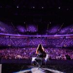 Cheer Chen Instagram – 台北小巨蛋三場的最後一場，不是結束，而是巡迴的開始，接下來會到很多城市，讓漫漫長夜繼續，但我卻已等不及再回來，重溫你們的浪漫與狂喜，分享音樂中的孤獨與豐盈。

勾勾手，再回來，你們要讓美夢不醒。