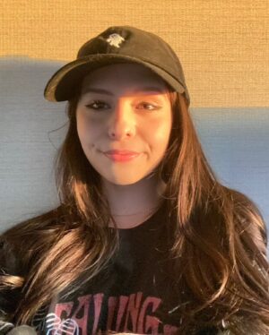 Chelsea Cook Instagram - If I was a cartoon character my default outfit would include my @livelyghosts hat. I live in it Fr