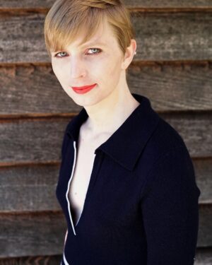 Chelsea Manning Instagram - Okay, so here I am everyone!! 😜
.
CC BY-SA!
.
#HelloWorld