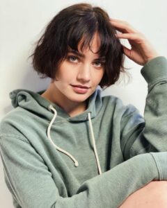 Actress Chelsea Sheets HD Instagram Photos and Wallpapers November 2021