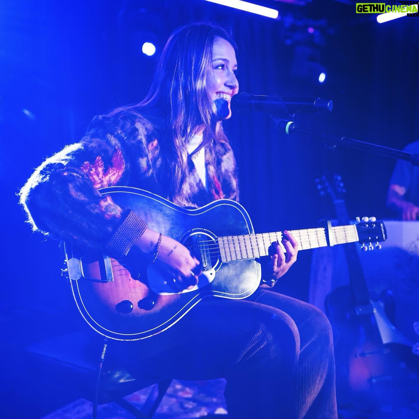 Chelsea Cutler Instagram - manchester and london, you were so wonderfully special. paris tonight <3