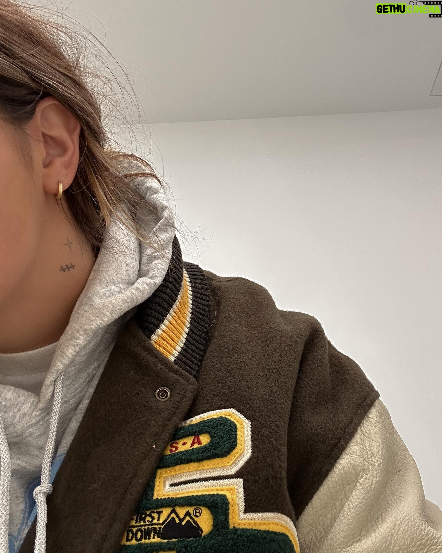 Chelsea Cutler Instagram - england is my entire personality now see you tonight manchester