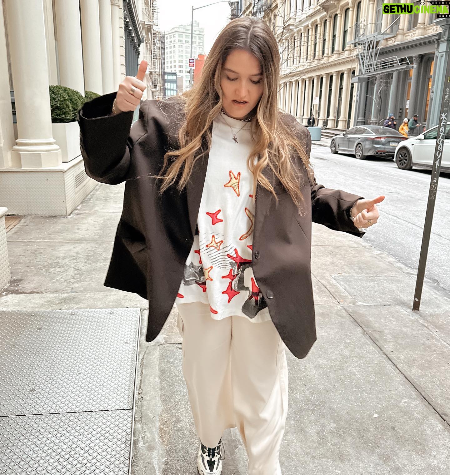 Chelsea Cutler Instagram - the walking picture of adhd